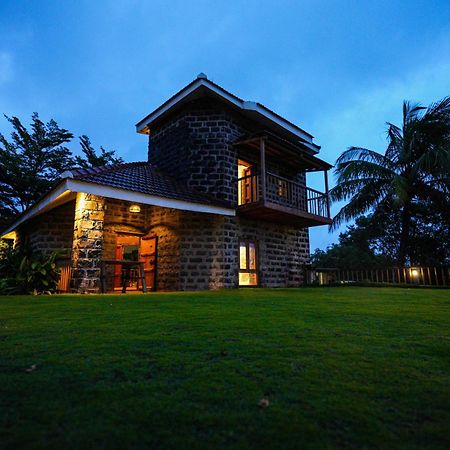 Nisarg Resort Kolhapur Luaran gambar