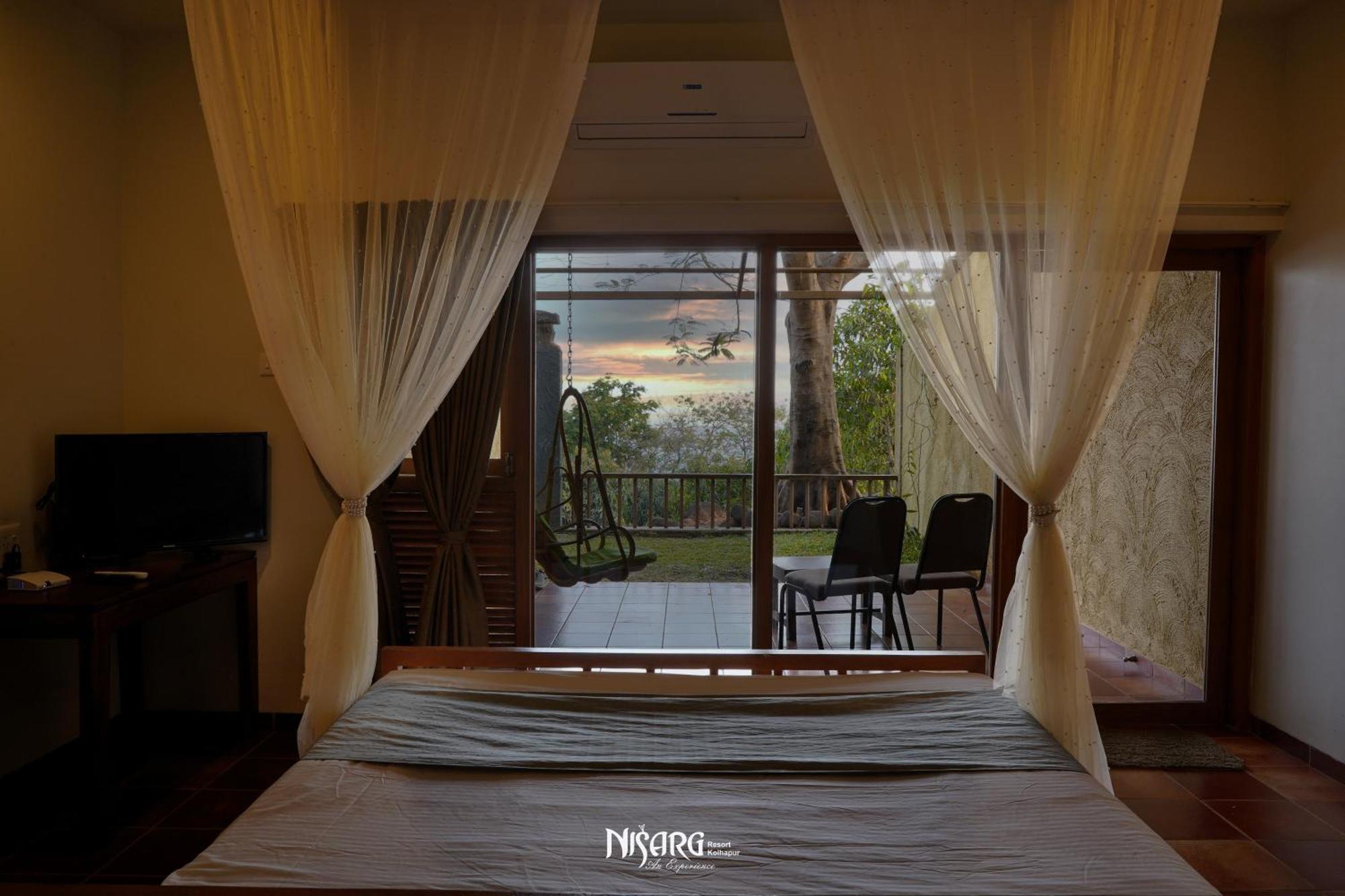 Nisarg Resort Kolhapur Luaran gambar