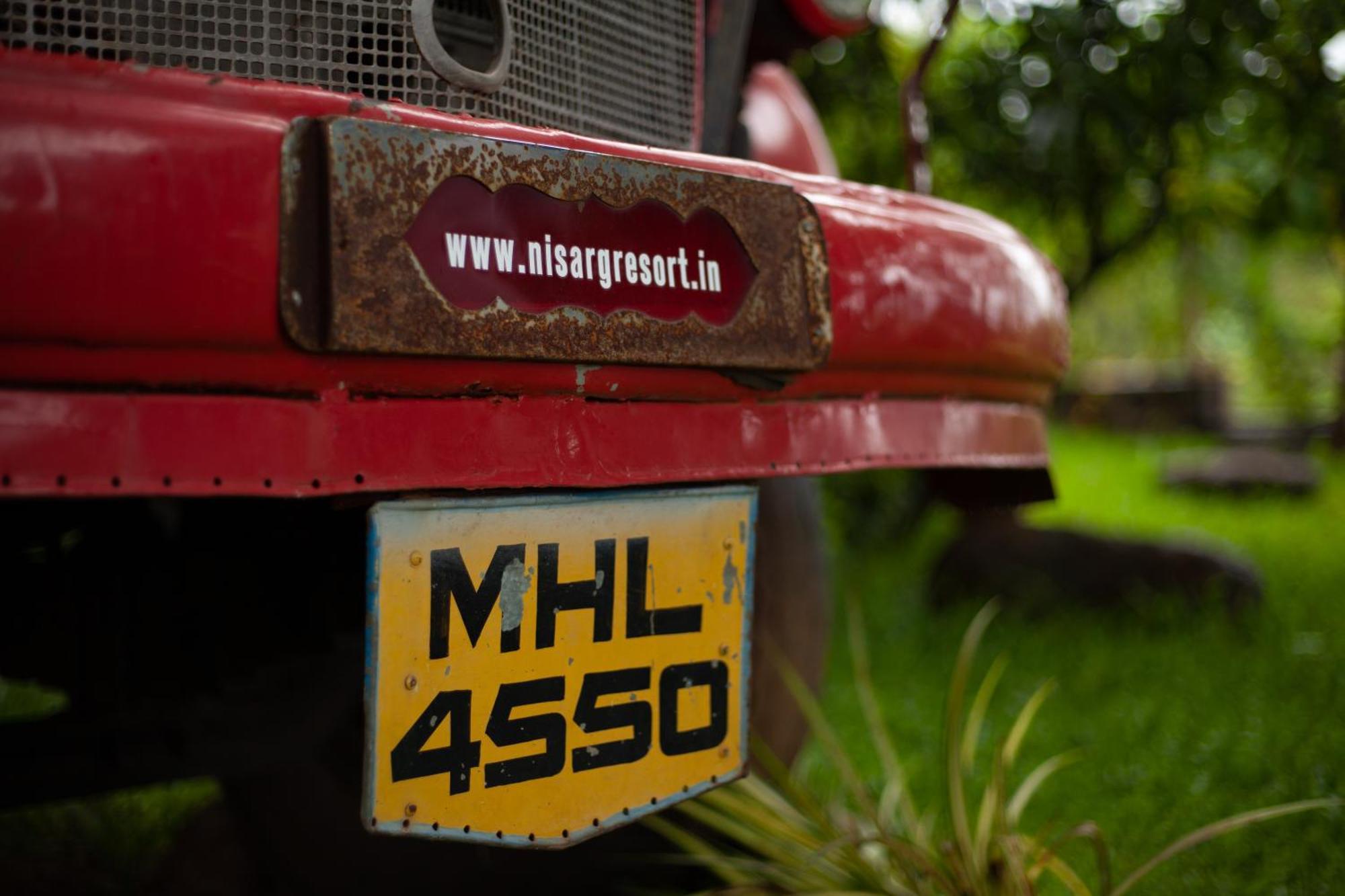 Nisarg Resort Kolhapur Luaran gambar