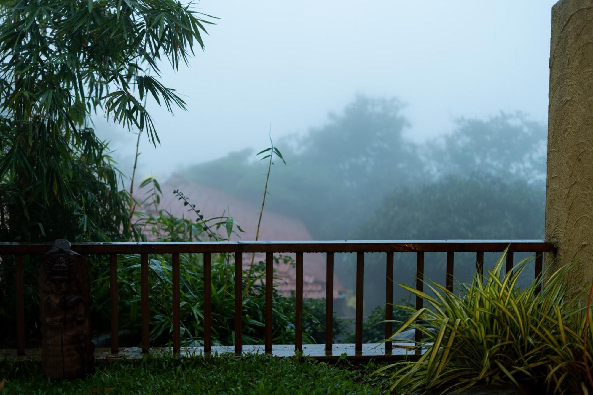 Nisarg Resort Kolhapur Luaran gambar